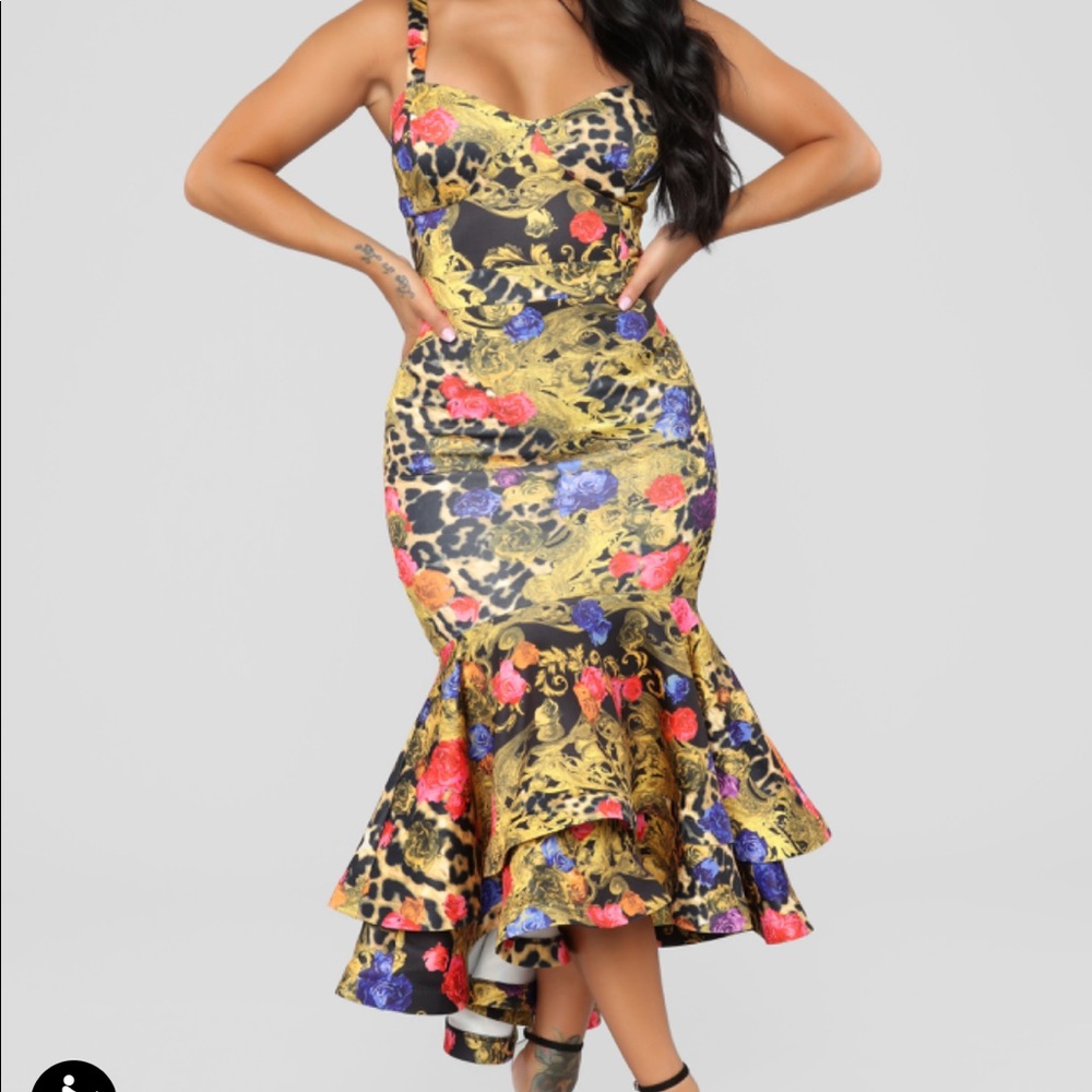 Fashion nova ruffle dress